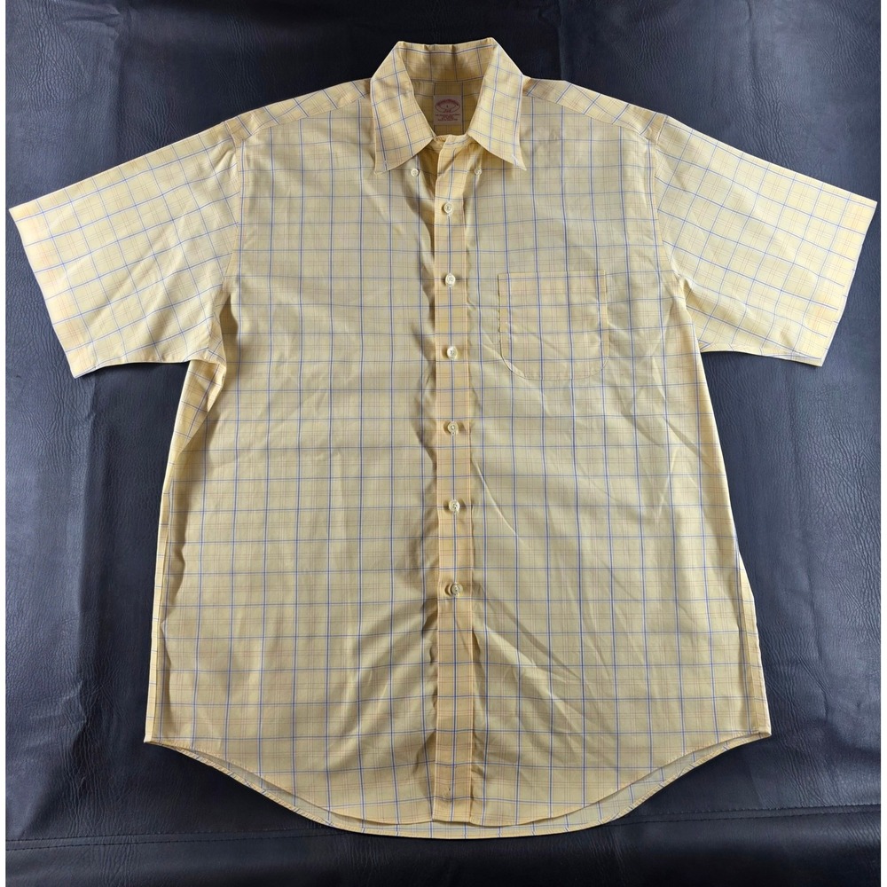 Brooks Brothers 346 Mens Large Yellow Plaid Non-Iron Cotton Short Sleeve Shirt